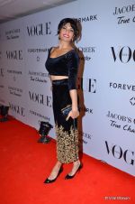 Jacqueline Fernandez at Vogue_s 5th Anniversary bash in Trident, Mumbai on 22nd Sept 2012 (30).JPG